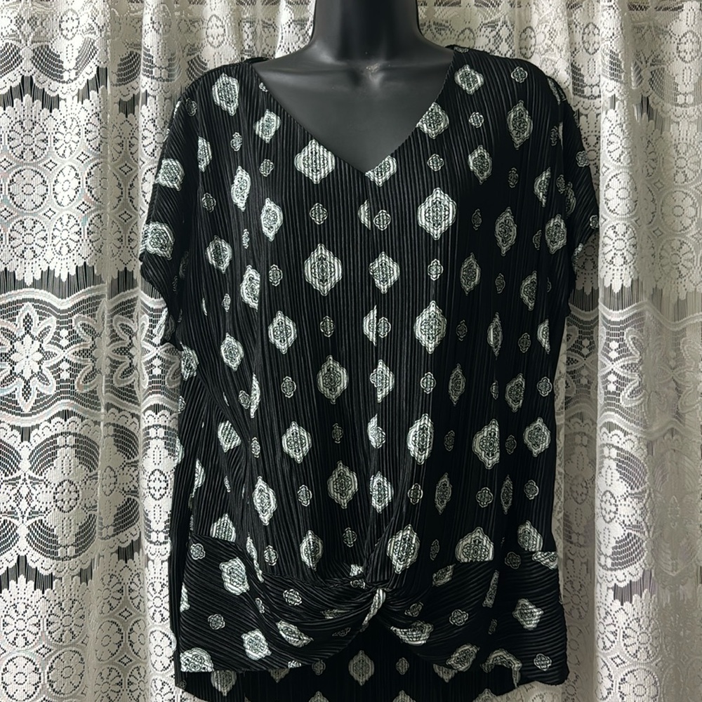 Dana Buchanan blouse